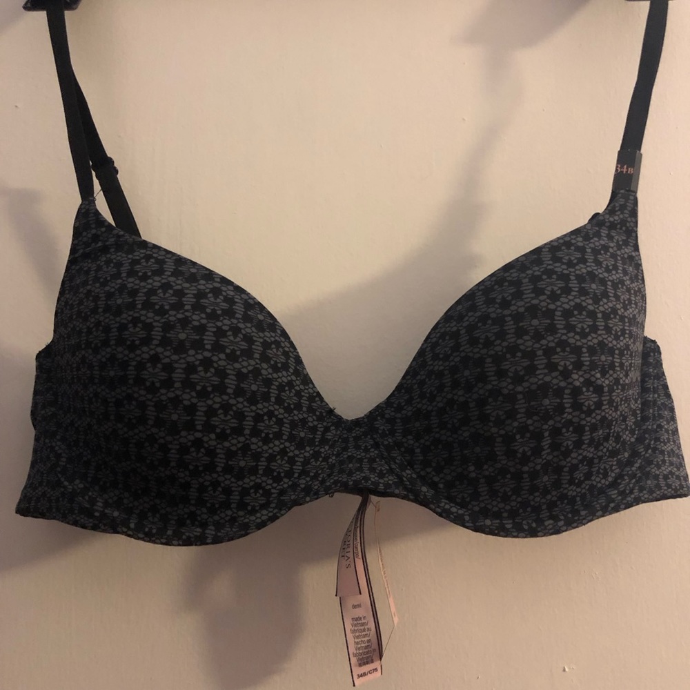 Victoria’s Secret Demi Bra